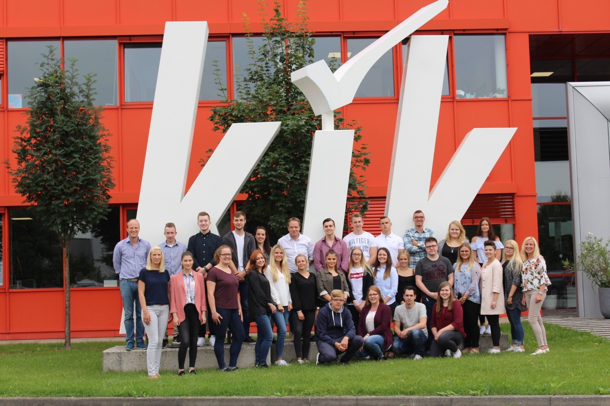 Pressemitteilung Start ins Berufsleben Rund 800 Azubis beginnen ihre Ausbildung bei KiK